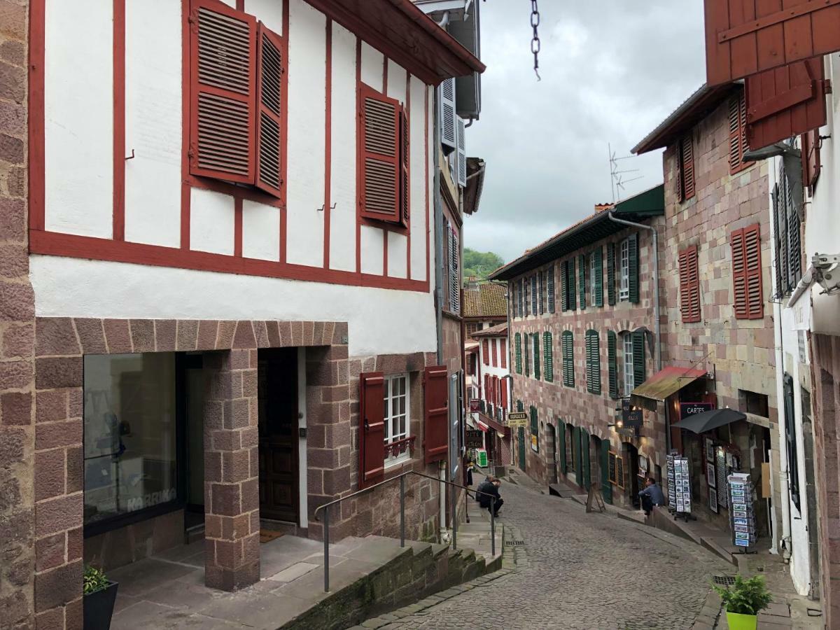Maison Simonenia Saint-Jean-Pied-de-Port Dış mekan fotoğraf